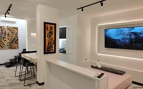 Bs6 Luxury Plaza Mayor